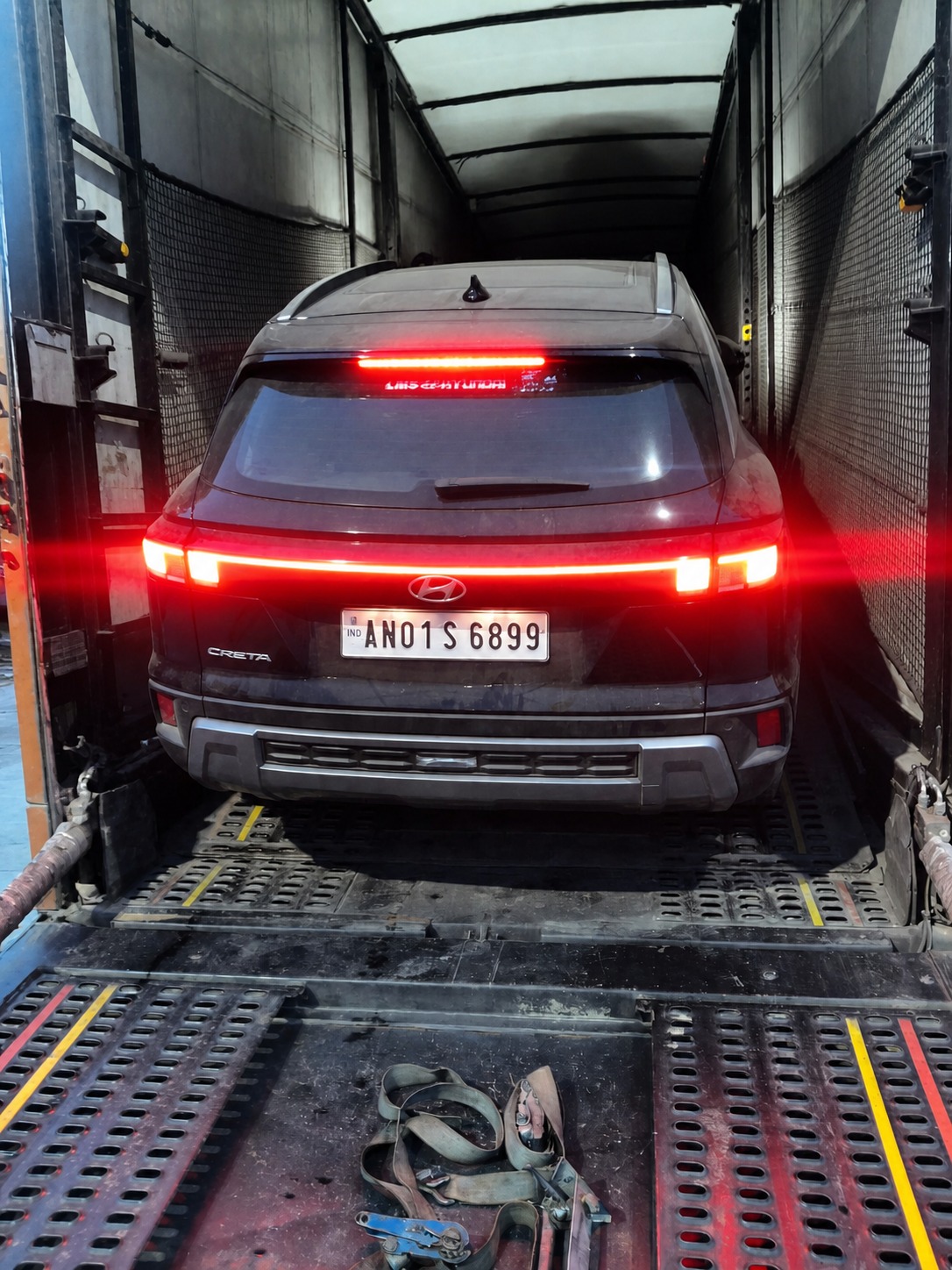 Hyundai Creta, another container closed up for the night run.